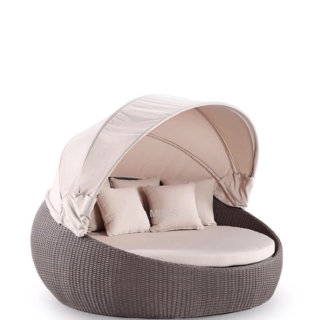 Outdoor Garden Relaxing Round Rattan Bed With Shade