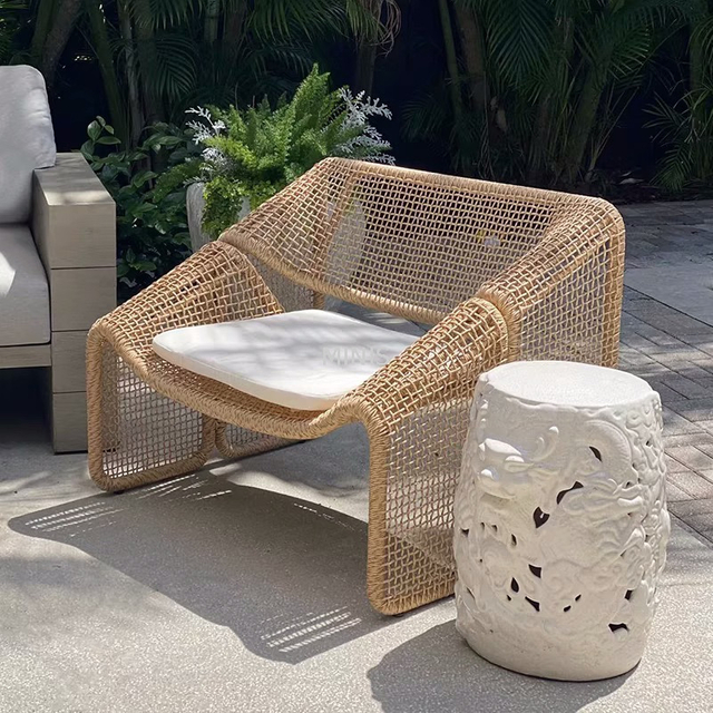 Outdoor Good Quality Light Portable Garden Chair With Cushion